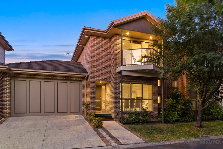 31 Kingswood Rise Box Hill South 3128