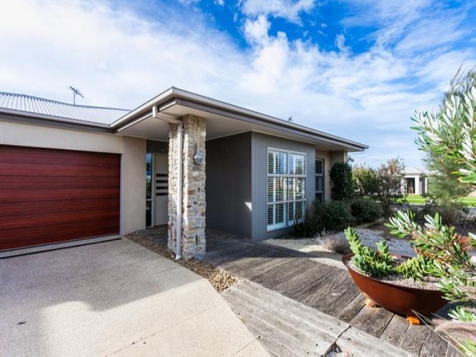 31 Longshore Street, Torquay