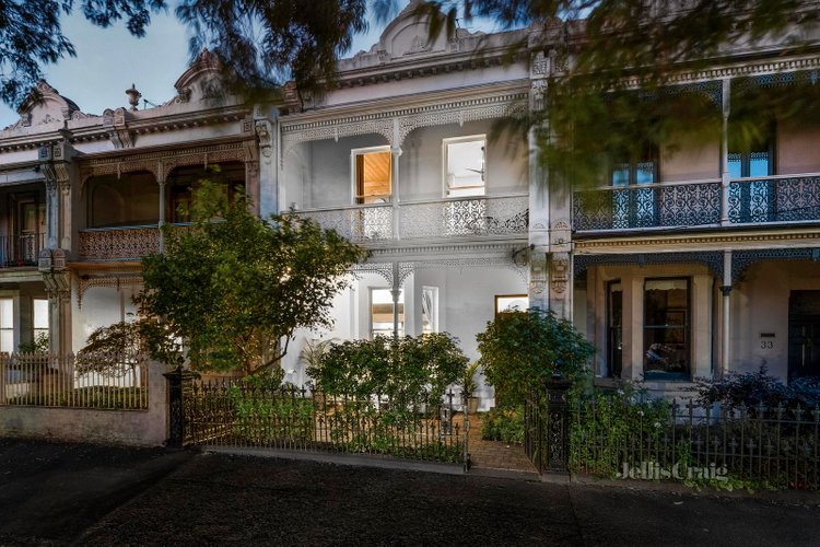 31 Merton Street Albert Park 3206