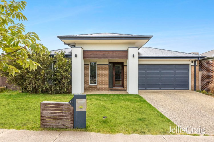 31 Peaceful Avenue Armstrong Creek 3217