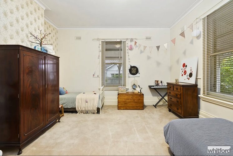 31 Retreat Road, Newtown