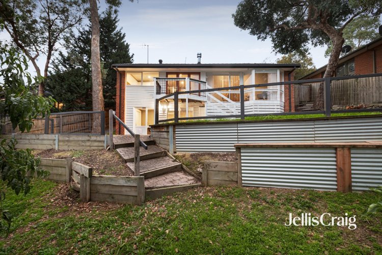 31 Snowball Road Eltham North 3095