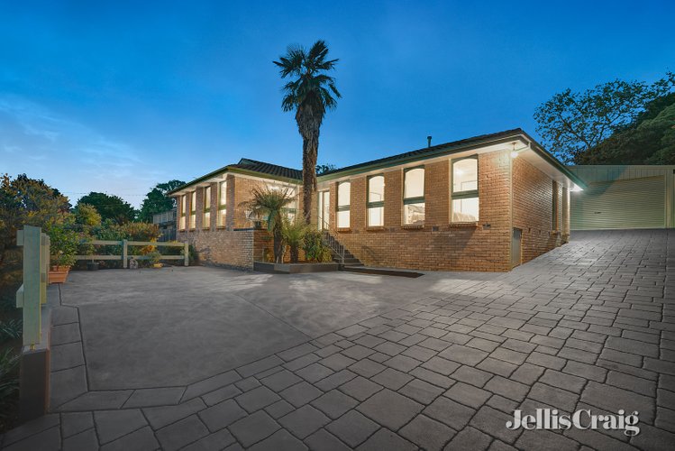 31 Swinburne Avenue Mooroolbark 3138