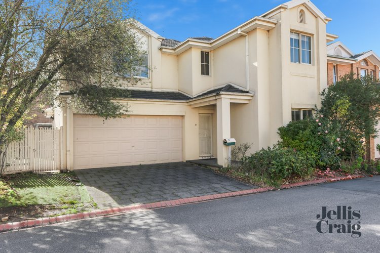 31 The Rise Glen Waverely 3150