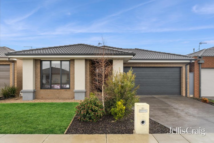 31 Walters Way Alfredton 3350