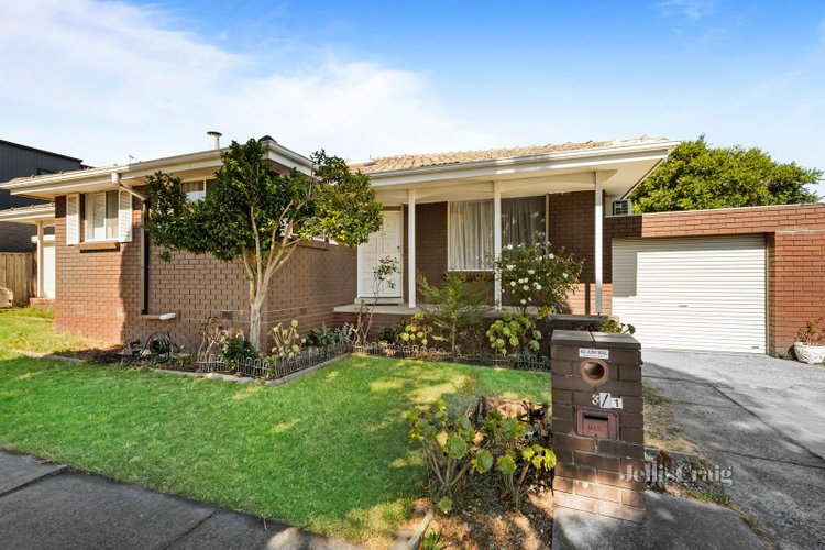 3 1 Winbourne Road Mount Waverley 3149