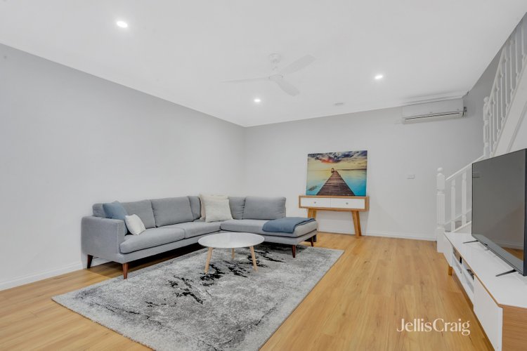3/10 Banksia Grove Tullamarine 3043