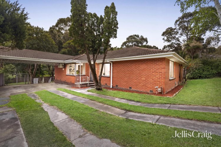 3 11 Ian Grove Burwood 3125
