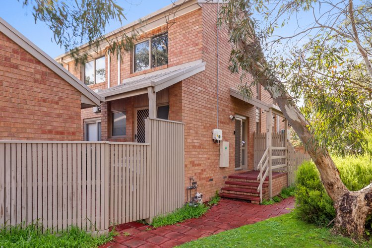 3/12 Emora Street Croydon 3136