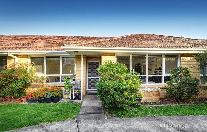 3/12 Wilson Street  Mont Albert 3127