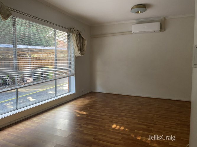 3/13 Strettle Street Thornbury 3071