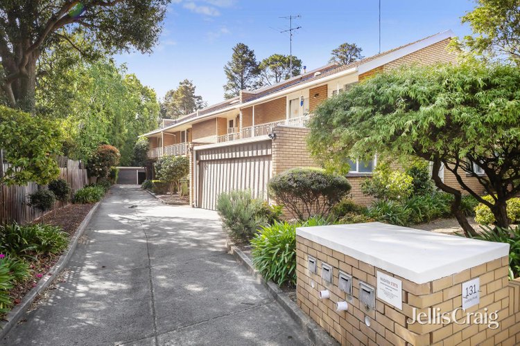3 131 Locksley Road Eaglemont 3084