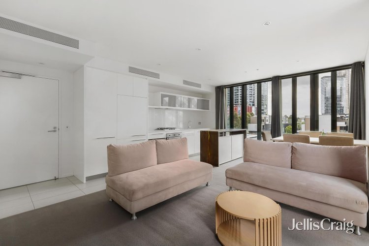 313 13 Point Park Crescent Docklands 3008
