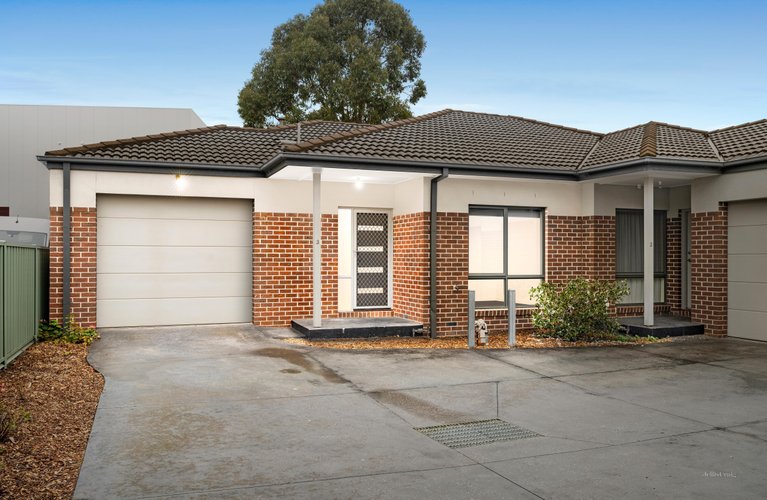 3 14 Urana Street Kilsyth 3137