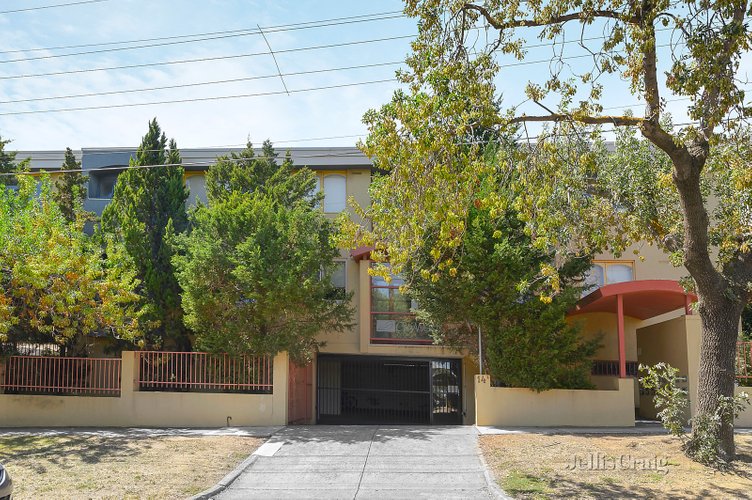 3/14B Bent Street Brunswick West 3055