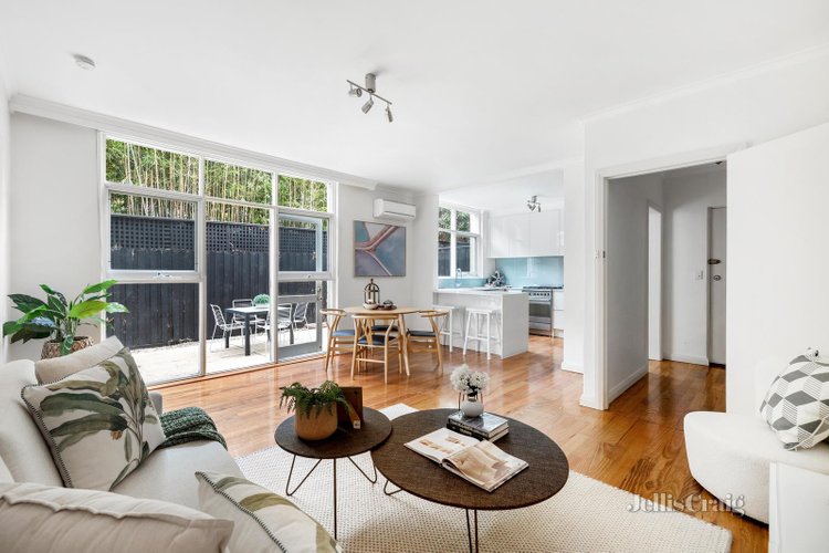 3 15 Illawarra Road Hawthorn 3122