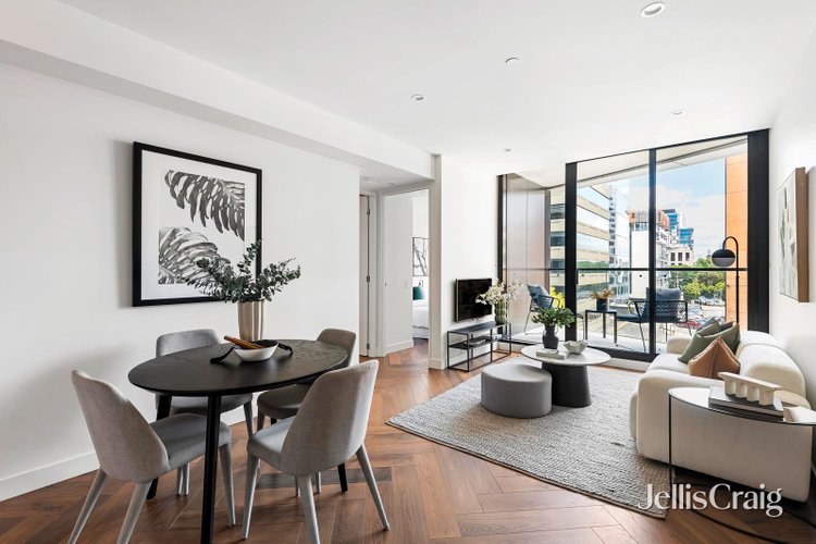 315 555 St Kilda Road Melbourne 3004