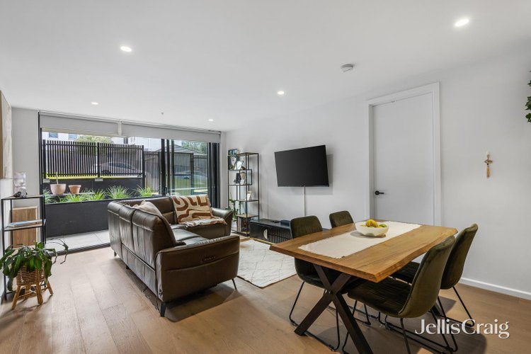 3 16 Clay Drive Doncaster 3108