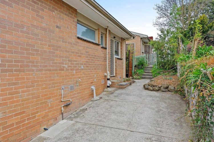 3/16 Stuart Road  Lilydale 3140