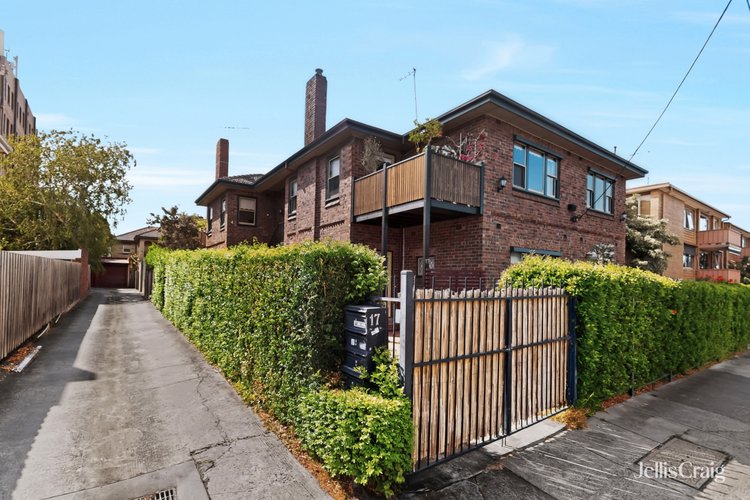 3/17 Langham Place Hawthorn East 3123