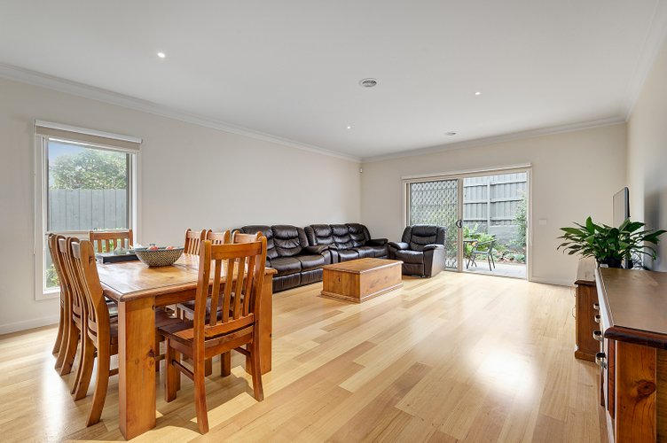 3/17 Sunhill Avenue Burwood 3125