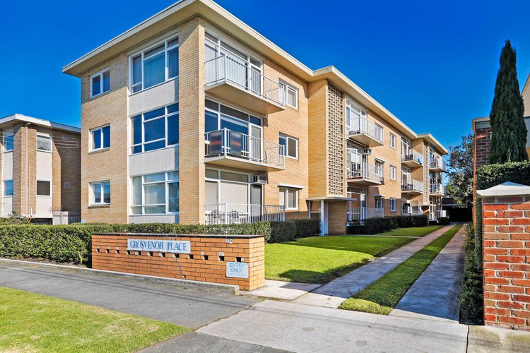 3 17A The Esplanade Geelong 3220