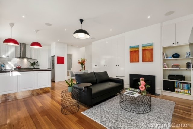 318 Esplanade East  Port Melbourne 3207