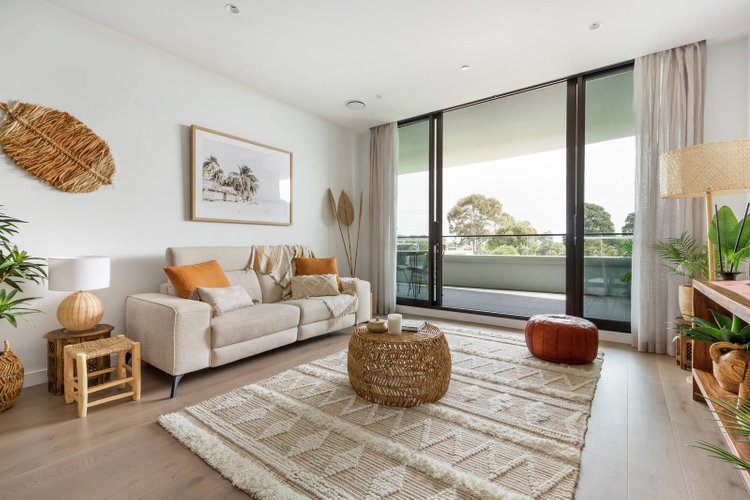 318/216 Bay Road