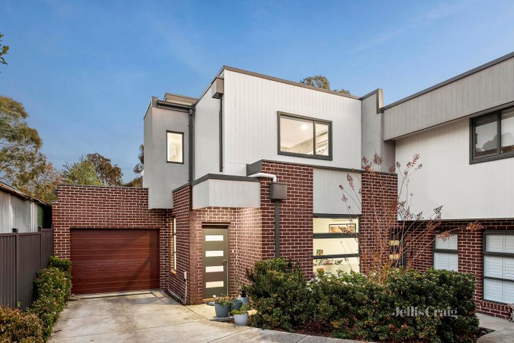 3 19 Beddows Street Burwood 3125