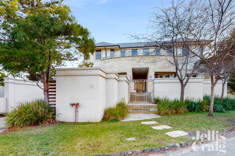 3/19 Birdwood Avenue Brighton 3186