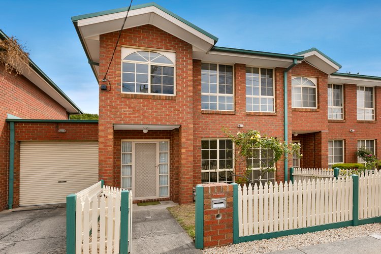 3 19 Seascape Street Clayton 3168