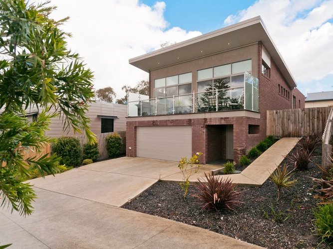 3 199 Lincoln Road Mooroolbark 3138