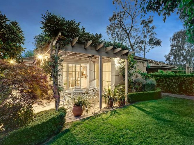 32 Athelstan Road Camberwell 3124