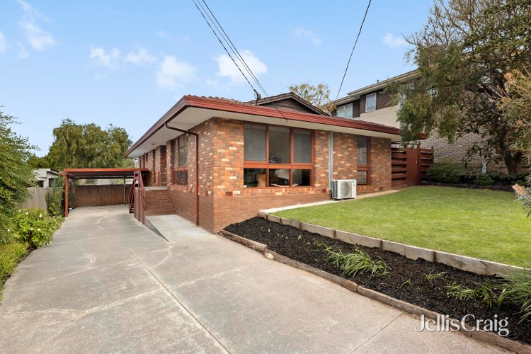 32 Chivers Avenue Glen Waverley 3150
