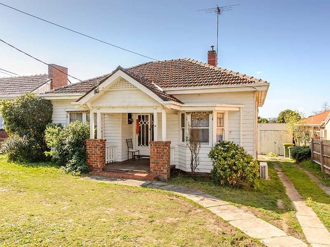 32 Clota Avenue Box Hill 3128