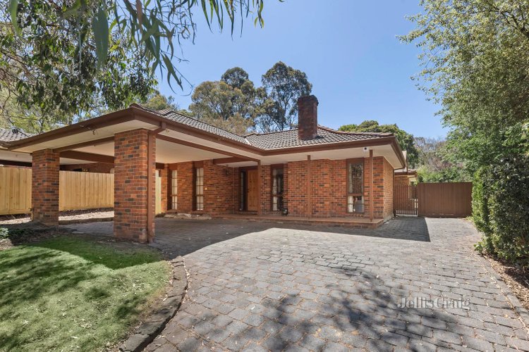 32 Danielle Crescent Heathmont 3135