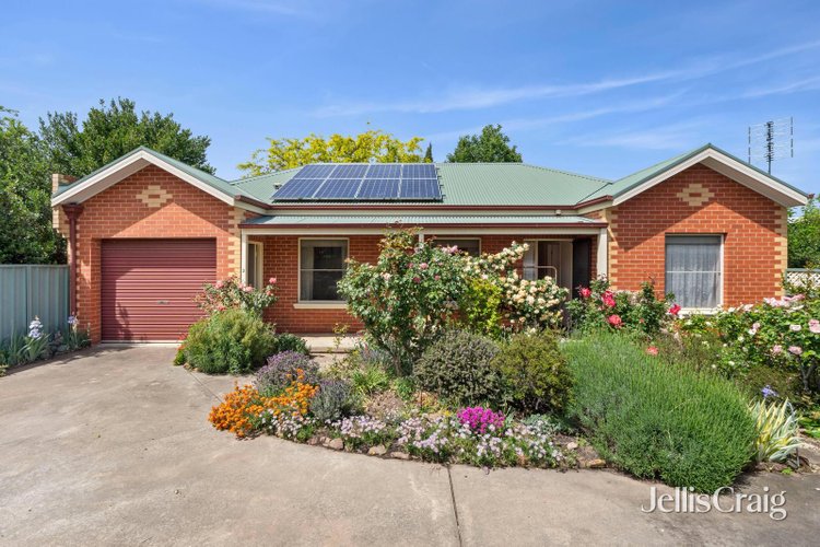 3 2 Doveton Street Castlemaine 3450