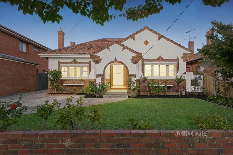 32 Gilbert Grove Bentleigh 3204