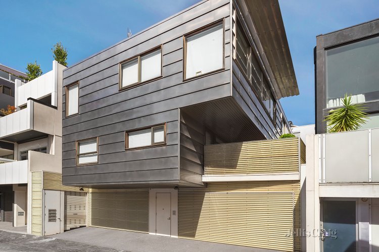 32 Hinton Lane Prahran 3181