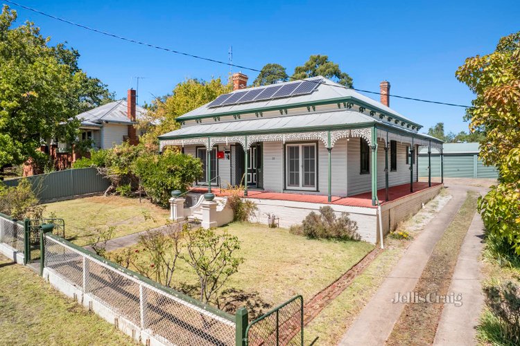 32 Hunter Street Castlemaine 3450