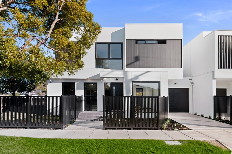 32 Leonie Avenue Bentleigh East 3165