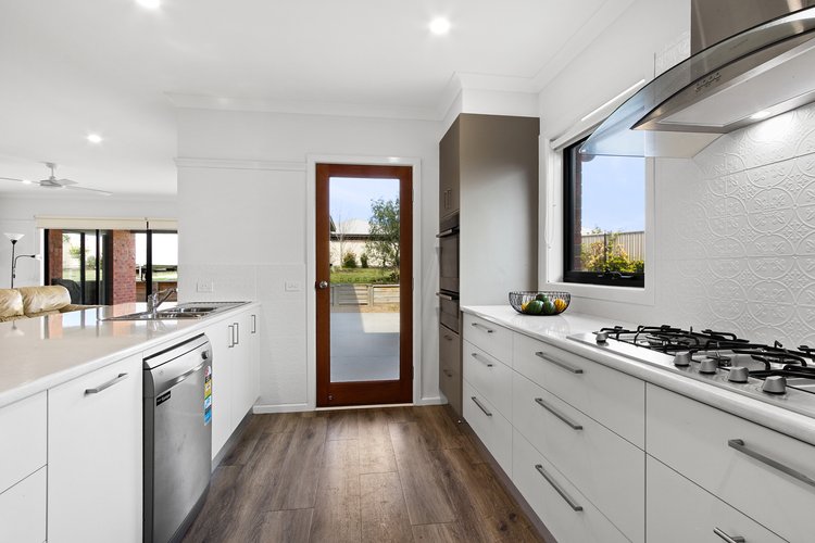 32 Lorimer Drive, Eastwood