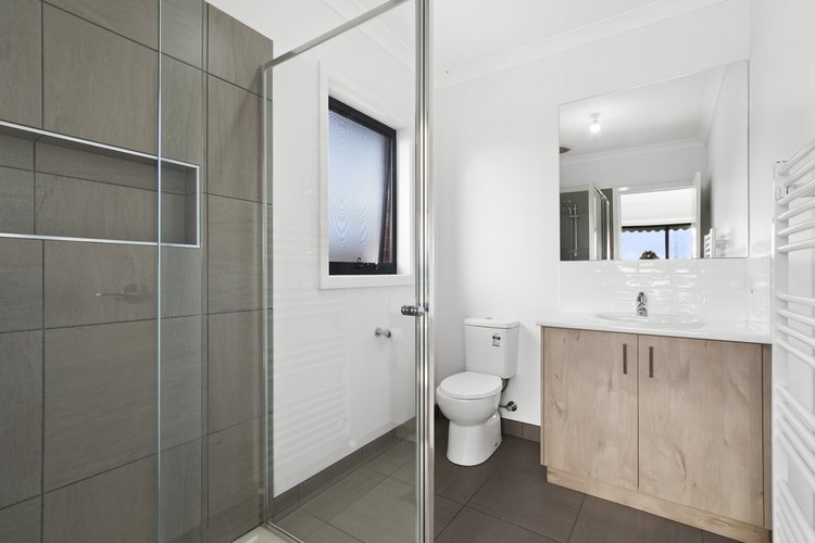 32 Lorimer Drive, Eastwood