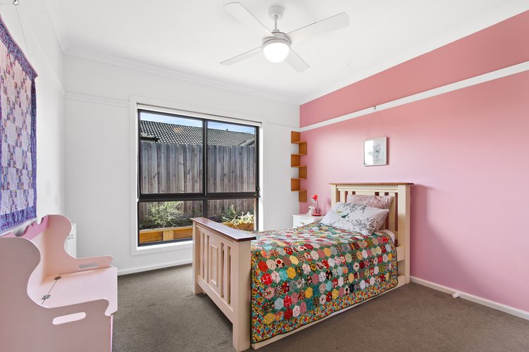 32 Lorimer Drive, Eastwood