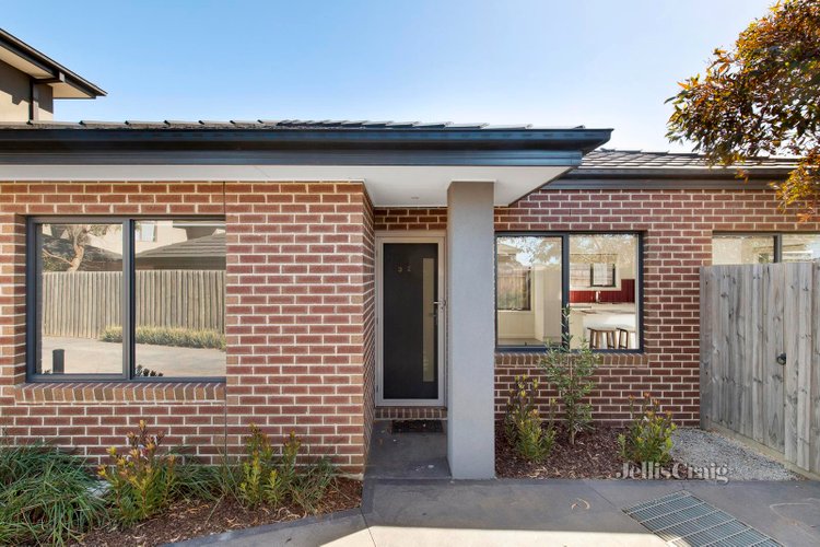 3 2 Mack Street Reservoir 3073