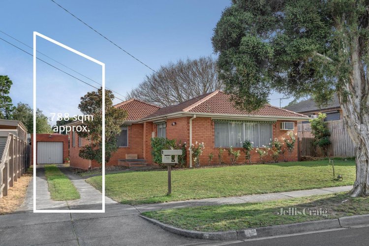 32 Ninevah Crescent Wheelers Hill 3150
