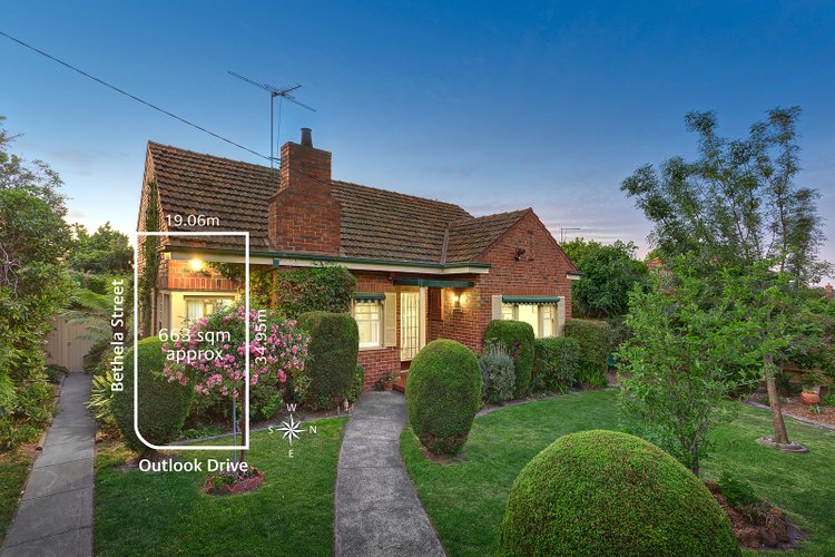 32 Outlook Drive Camberwell 3124