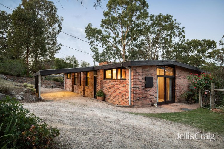 32 Porter Street Eltham 3095