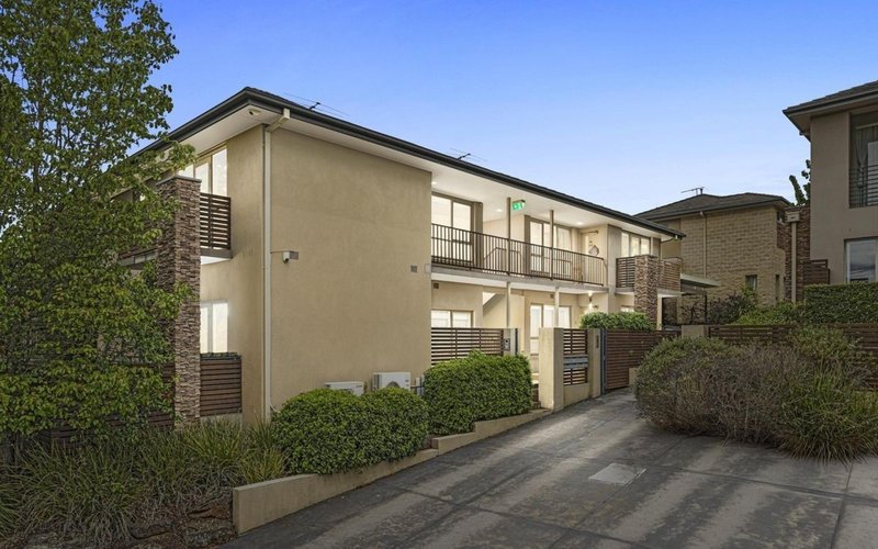 3/2 Raynes Street Balwyn 3103