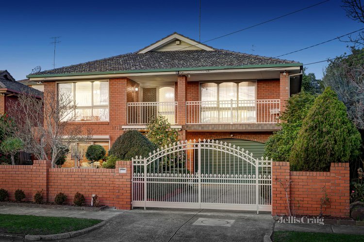 32 Robert Street Bulleen 3105